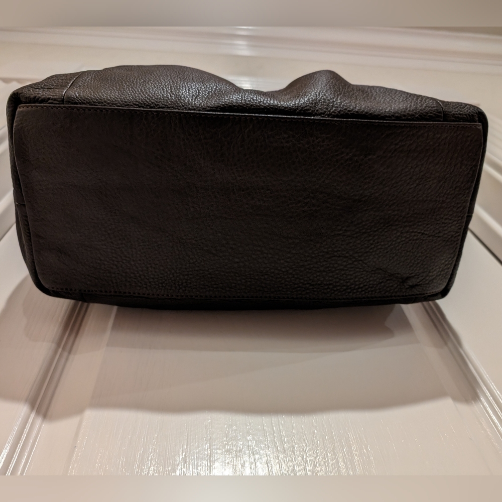 Limited edition Large DKNY bag - Picture 3 of 8